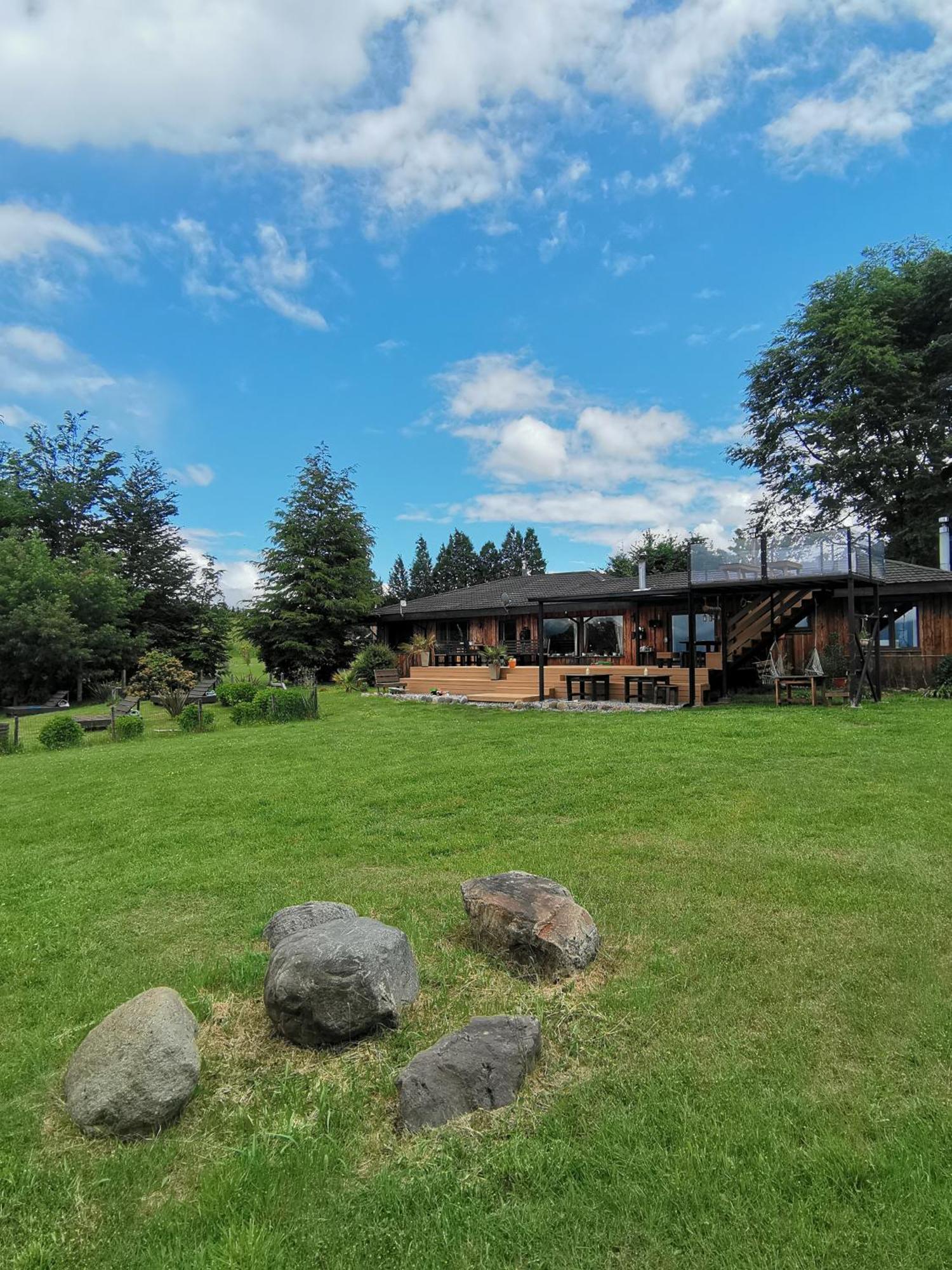 Karibuni - Familiar Lodging & Private Spa Villarrica Exterior photo